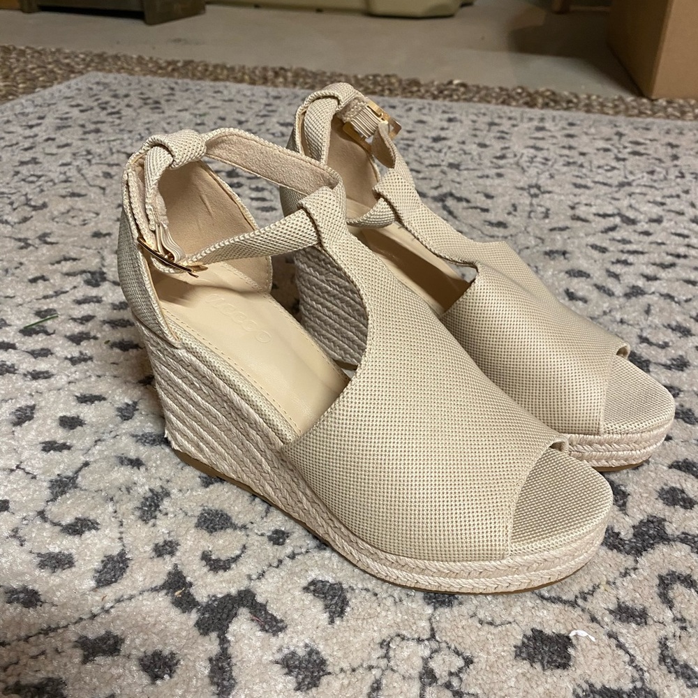 Cuccoo Wedge 7